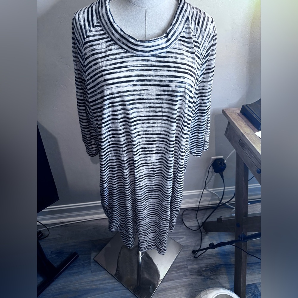 Gershonb R A M  Black & White Striped Tunic Dress L/XL